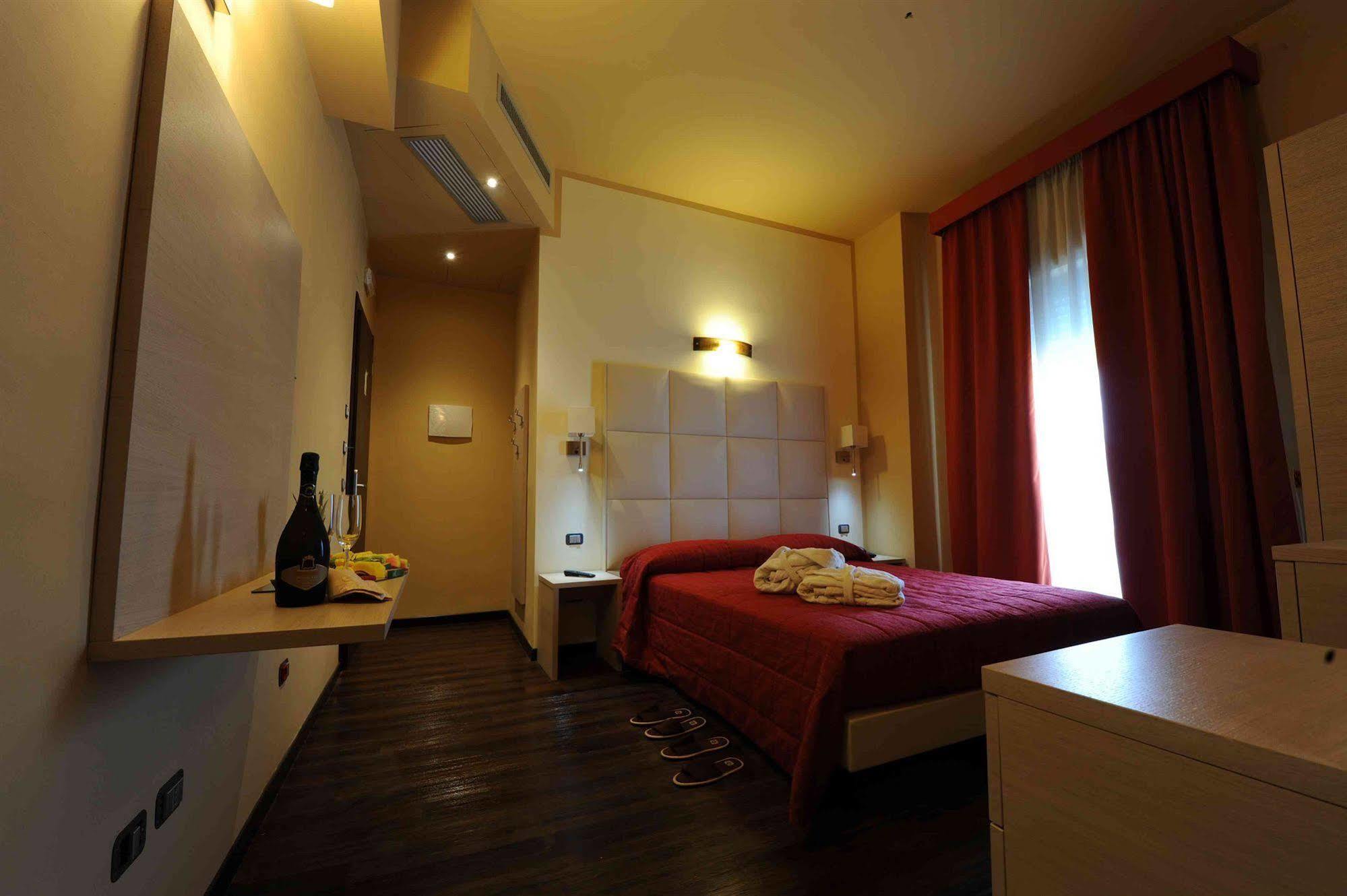 Maiorano Boutique Hotel マンフレドーニア エクステリア 写真